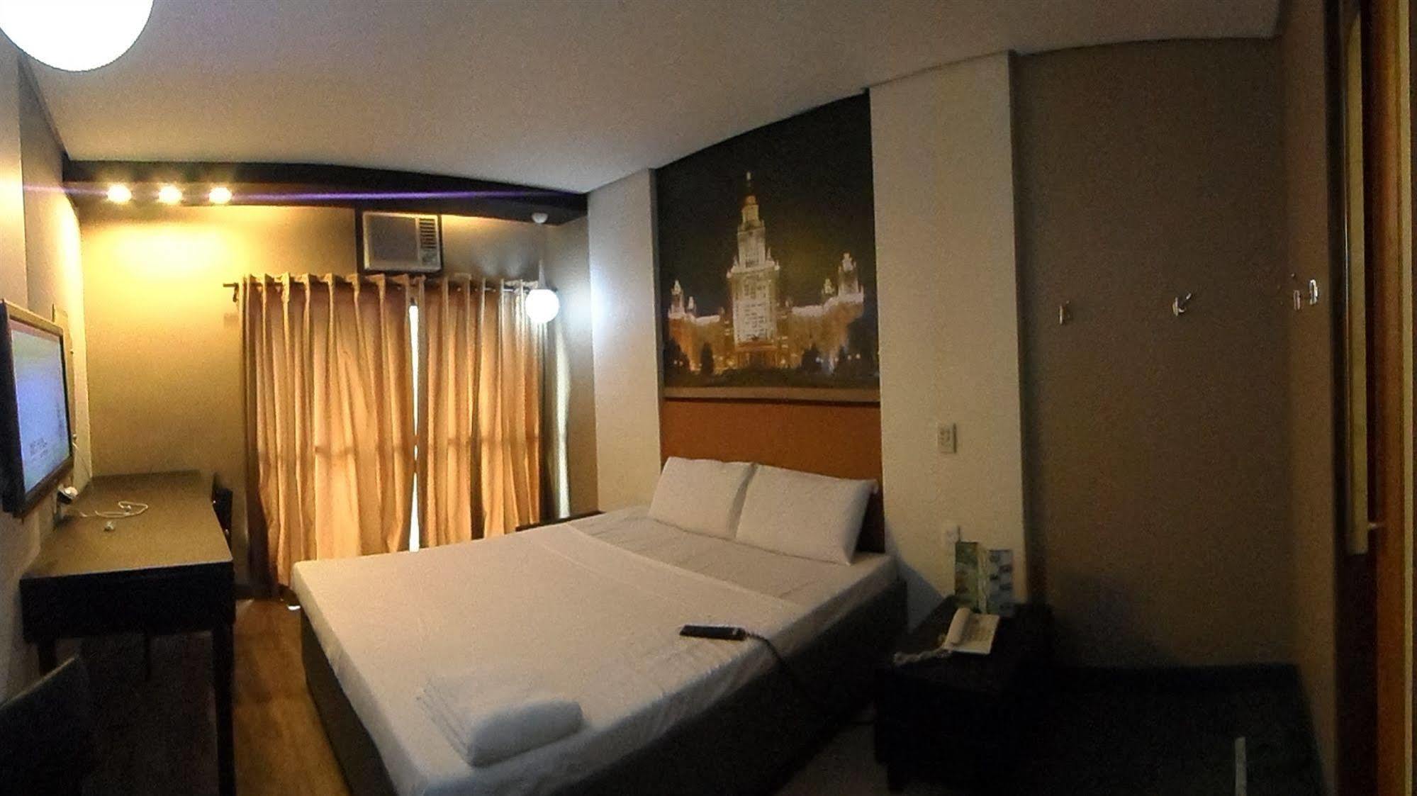 Hotel Dreamworld Araneta Cubao Luaran gambar